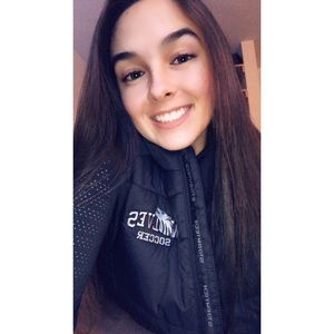 Meet your Posher, Kaitlin